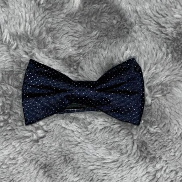 Express Mens Formal Polka Dot Elegant Navy Blue Bow Tie - Picture 1 of 7
